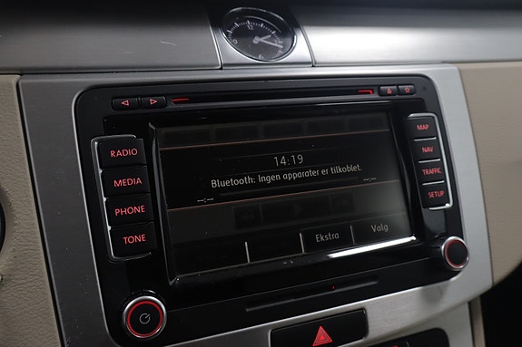 Volkswagen Passat CC 12 of 22