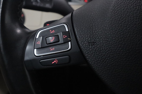 Volkswagen Passat CC 9 of 22