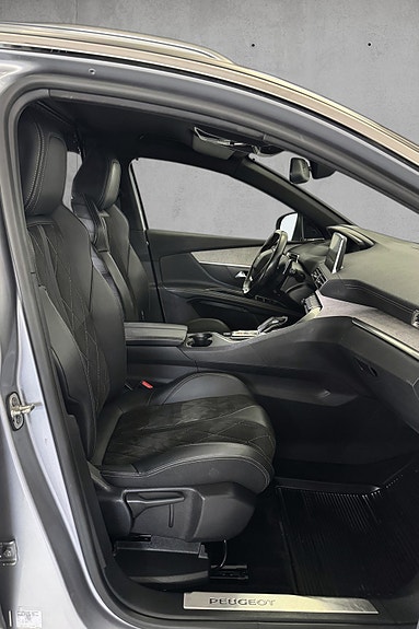 Peugeot 5008 14 of 30