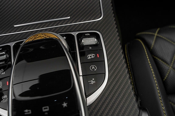 Mercedes-Benz C63 27 of 30