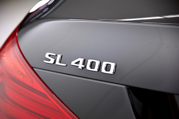 Mercedes-Benz SL400 19 of 30