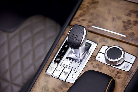 Mercedes-Benz SL400 17 of 30