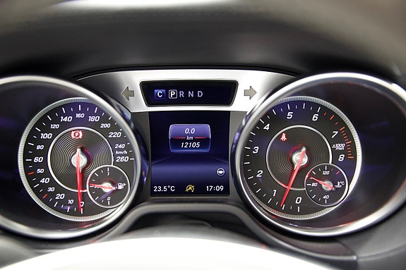 Mercedes-Benz SL400 4 of 30