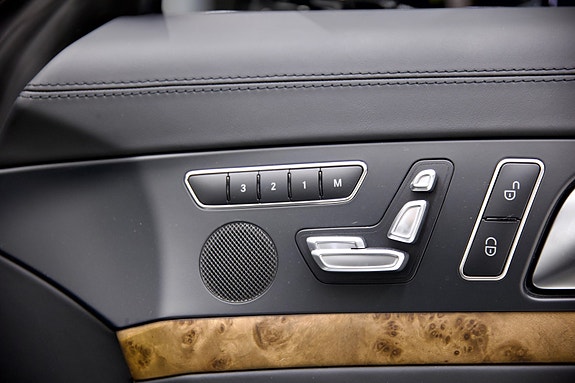 Mercedes-Benz SL400 10 of 30