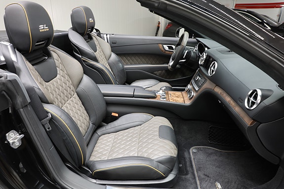 Mercedes-Benz SL400 13 of 30