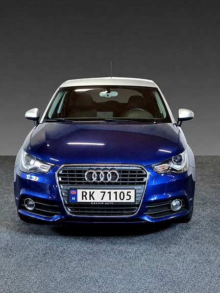 Audi A1 2 of 19