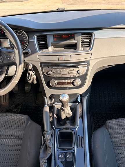 Peugeot 508 8 of 12