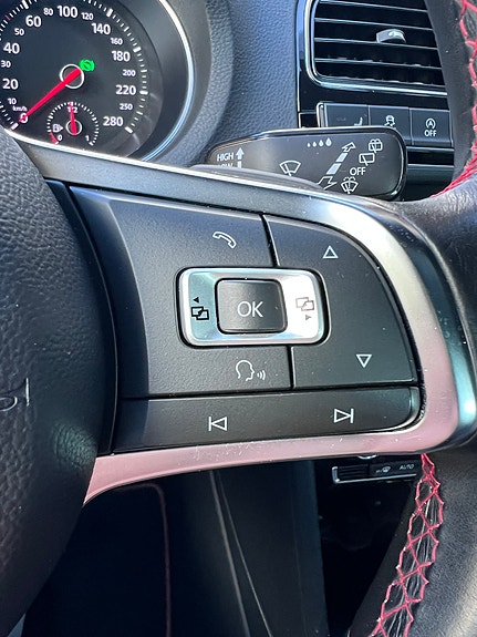 Volkswagen Polo 15 of 27