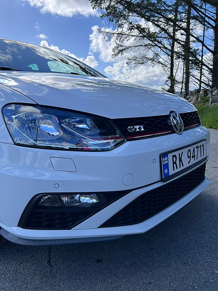 Volkswagen Polo 9 of 27