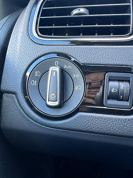 Volkswagen Polo 23 of 27