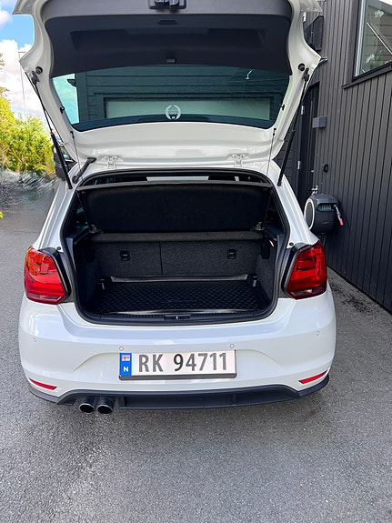Volkswagen Polo 25 of 27