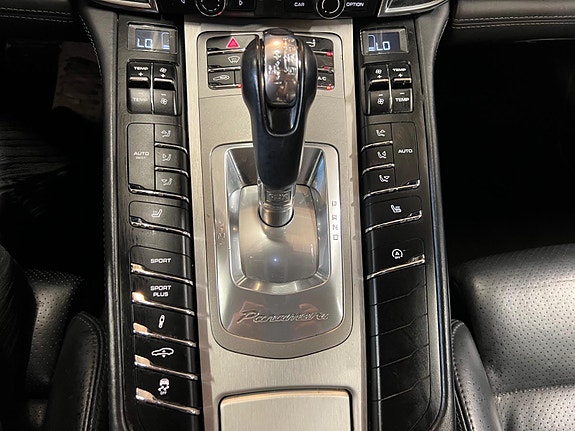 Porsche Panamera 4 24 of 30