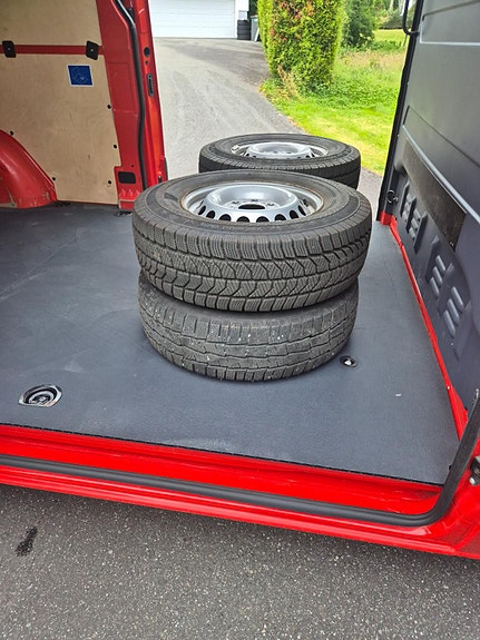 Mercedes-Benz Sprinter 25 of 30