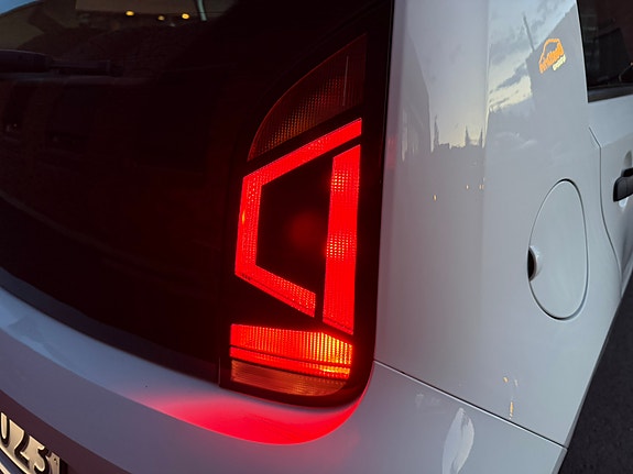 Volkswagen UP! 16 of 30