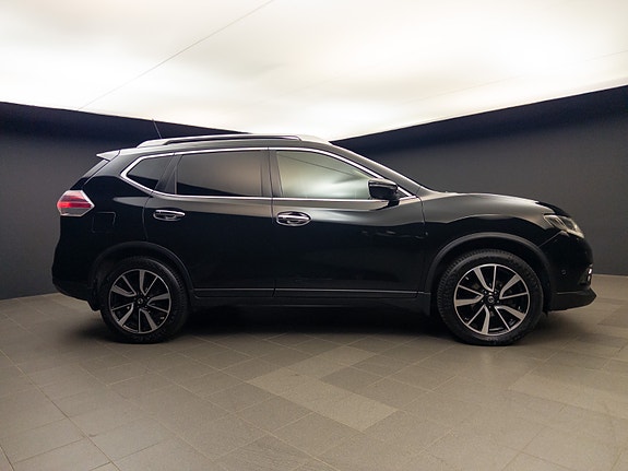 Nissan X-Trail 4 of 5