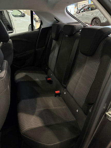 Opel Corsa 11 of 13