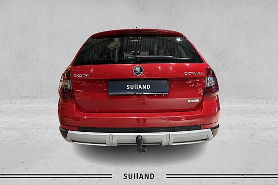 Skoda Octavia Scout 4 of 5