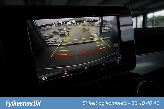 Mercedes-Benz C350 e 14 of 27