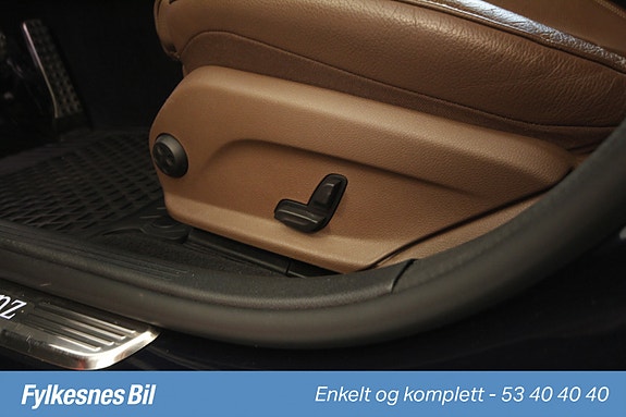 Mercedes-Benz E300 de 14 of 22