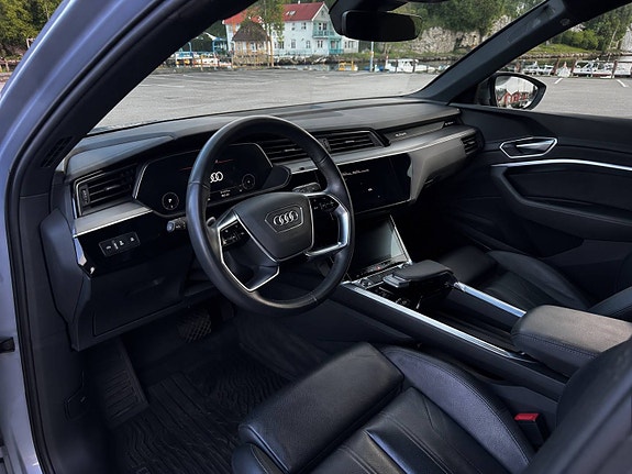 Audi e-tron Sportback 7 of 10