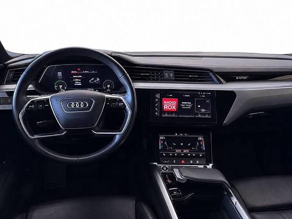 Audi e-tron Sportback 6 of 10