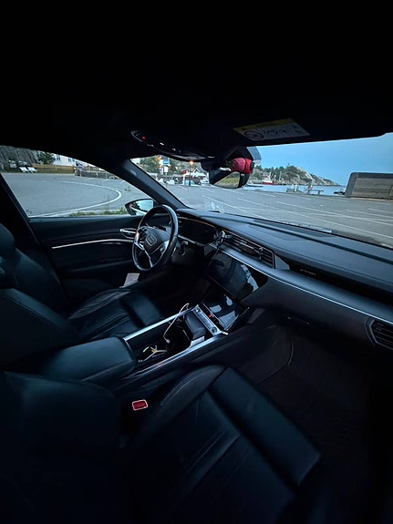 Audi e-tron Sportback 8 of 10