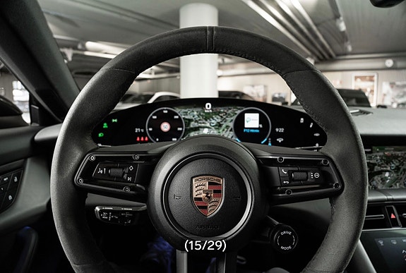 Porsche Taycan 4 30 of 30