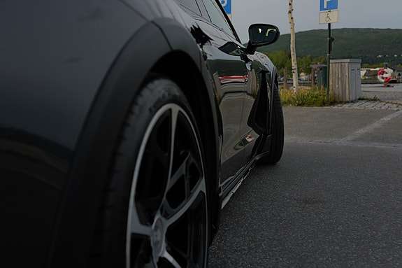 Porsche Taycan 4 8 of 30