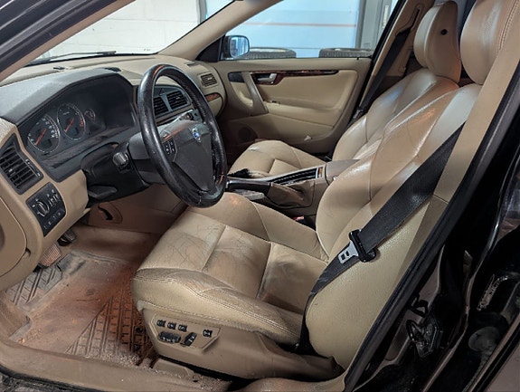 Volvo S60 11 of 25