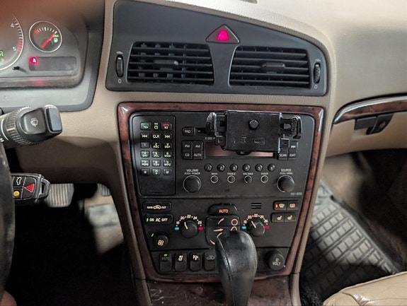 Volvo S60 14 of 25