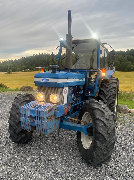 Ford 6610 2 of 5