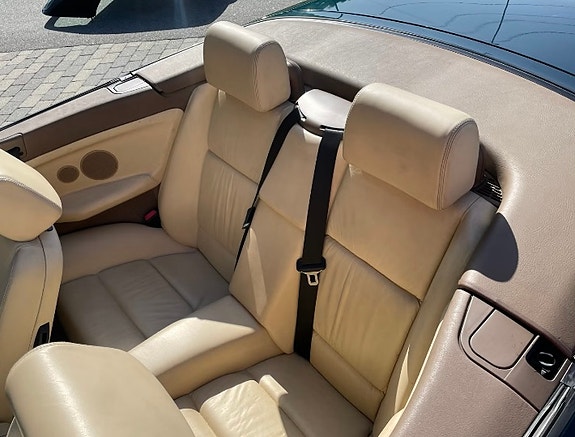 BMW 328i 9 of 11