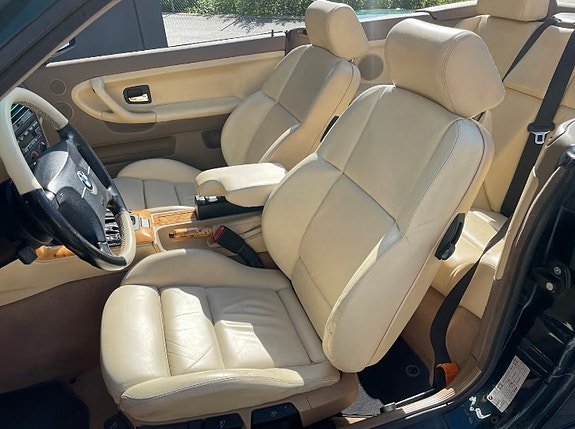 BMW 328i 8 of 11