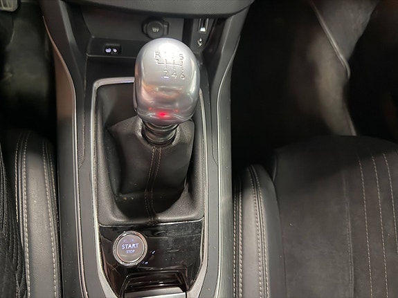 Peugeot 308 10 of 25