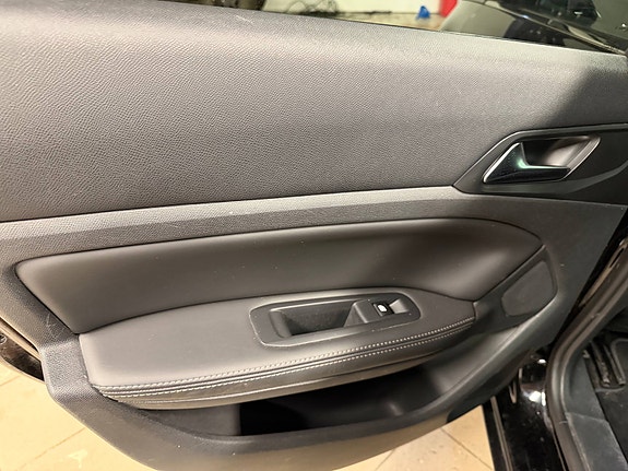 Peugeot 308 17 of 25