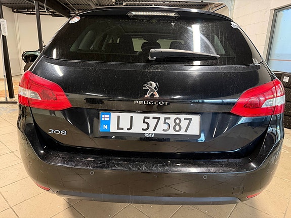 Peugeot 308 4 of 25