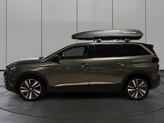 Peugeot 5008 2 of 30