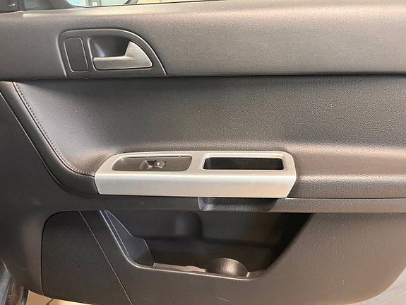 Volvo V50 13 of 30