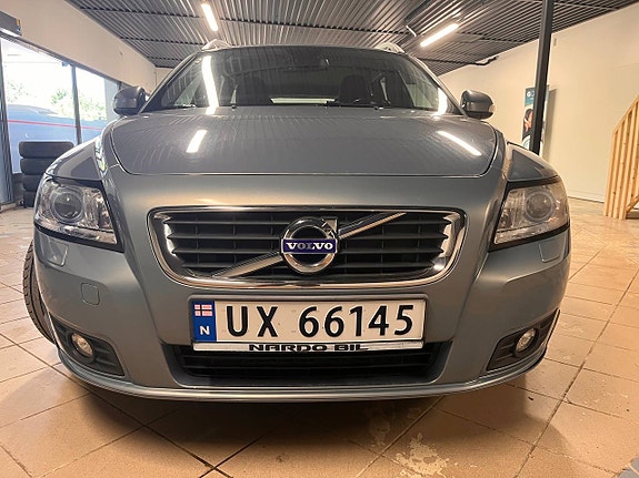 Volvo V50 8 of 30