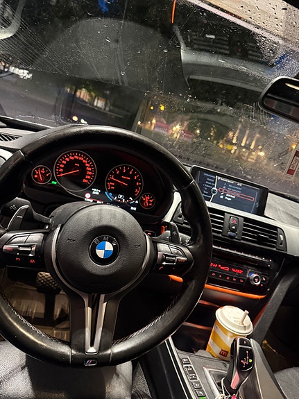 BMW 335i 14 of 19