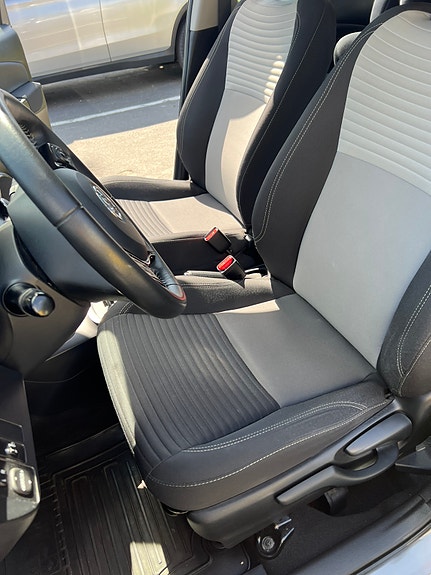 Toyota Yaris 6 of 11
