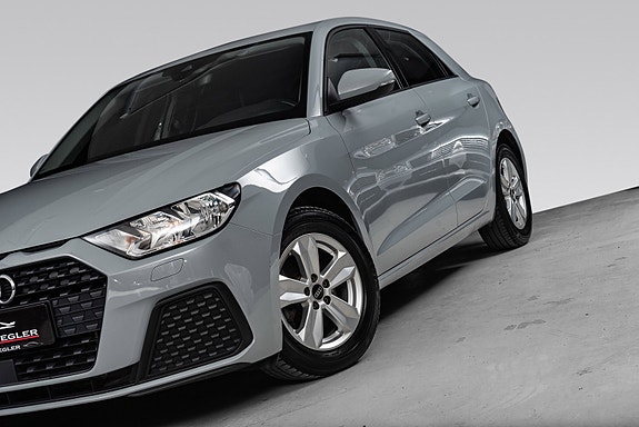 Audi A1 3 of 28