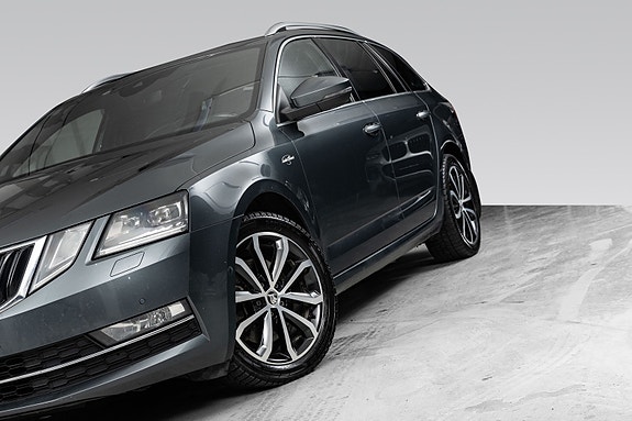 Skoda Octavia 3 of 5