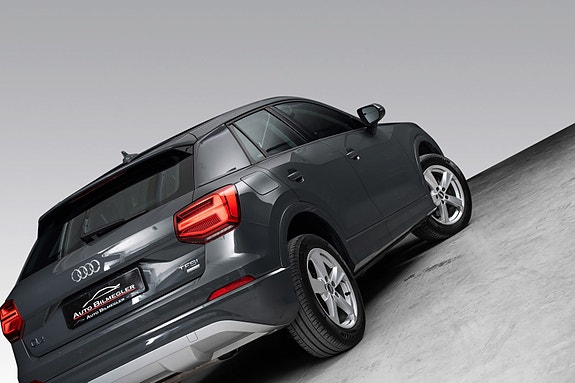 Audi Q2 4 of 25