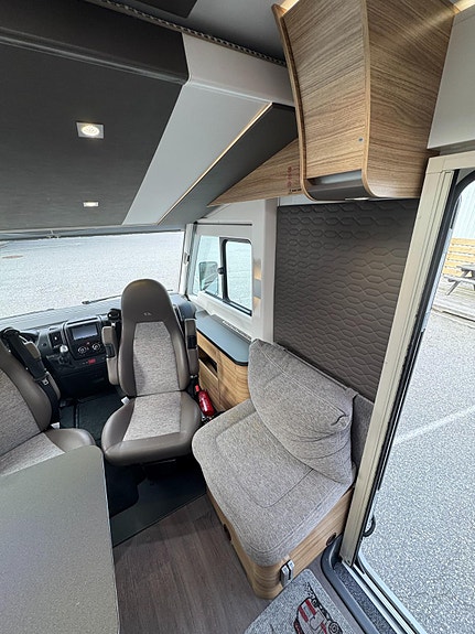 Adria Sonic I 700 SL Hel og fin bil/ C1/150hk/Aut. 21 of 30