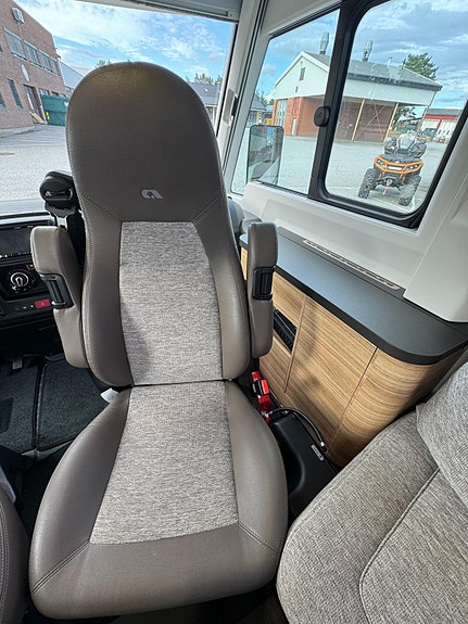 Adria Sonic I 700 SL Hel og fin bil/ C1/150hk/Aut. 24 of 30