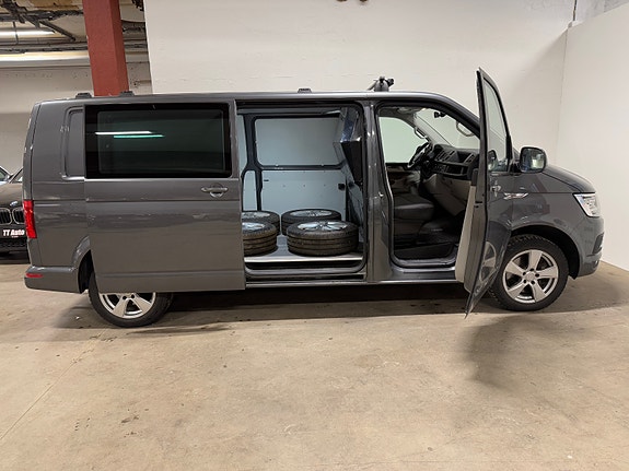 Volkswagen Transporter 14 of 30