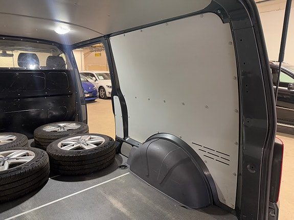 Volkswagen Transporter 20 of 30