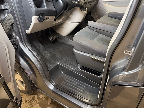 Volkswagen Transporter 27 of 30