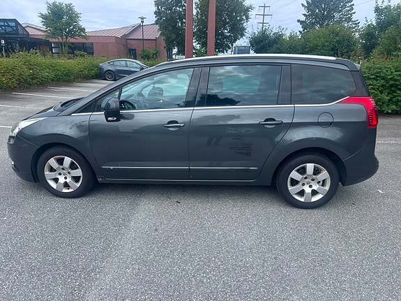 Peugeot 5008 8 of 8